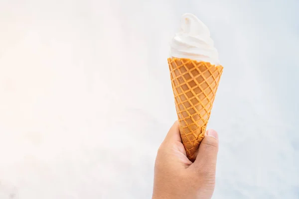 Gelato con cono — Foto Stock