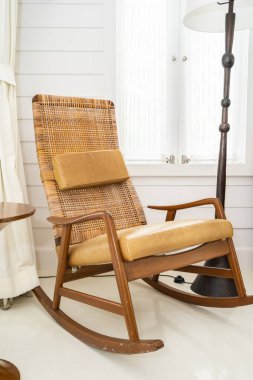 Salon içi salıncak sandalye dekorasyonu