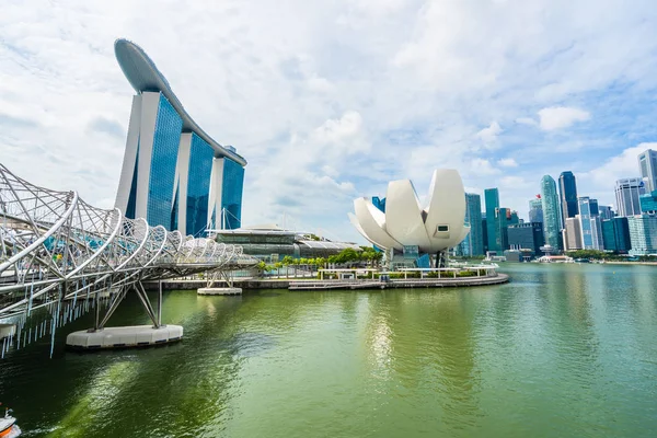 Singapura, 21 de janeiro de 2019: belo edifício de arquitetura skyscra — Fotografia de Stock