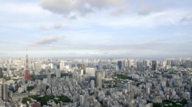 Modern megalopolis Asya şehrinin manzaralı görüntüleri