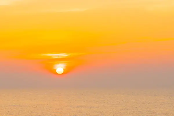 Bela paisagem do mar oceano para viagens de lazer e férias — Fotografia de Stock