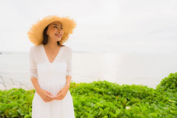 Portrait beautiful asian woman wear hat with smile happy leisure — Stock Photo, Image