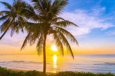 COC ile deniz Okyanusu plajının güzel açık tropikal manzara