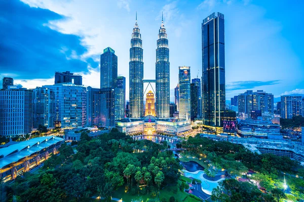 Beautiful architecture building exterior in Kuala Lumpur city in — Stock Photo, Image