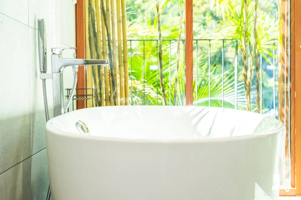 Hermosa Decoración Bañera Lujo Blanca Interior Del Baño — Foto de Stock