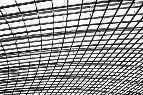 Abstracte glazen venster dak het platform buitenkant — Stockfoto