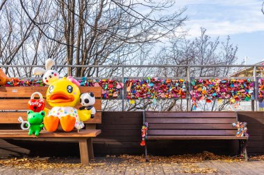 Seoul, Güney Kore 6 Aralık 2018: aşk anahtar namsan Dağı'nda