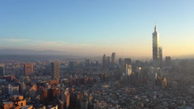 Modern megalopolis Asya şehrinin manzaralı görüntüleri