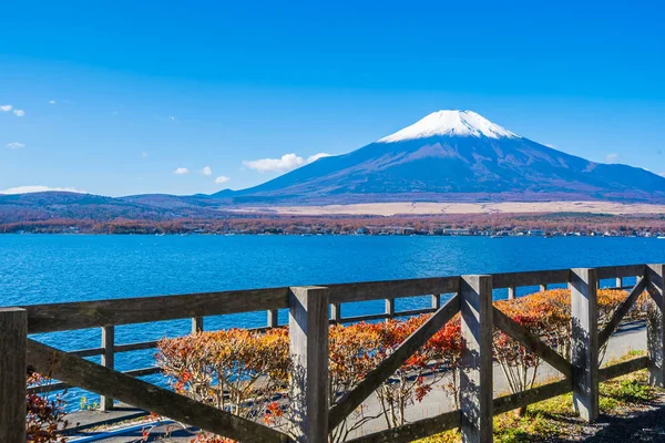 山富士山中湖の周りの美しい風景 — ストック写真