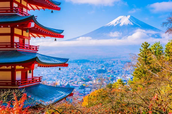 美丽的山富士风景与村都塔周围 — 图库照片