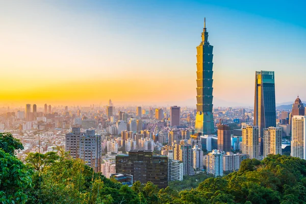 Güzel manzara ve cityscape taipei 101 bina ve ark