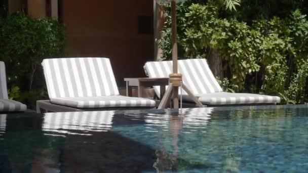 Imagens Cênicas Piscina Resort — Vídeo de Stock