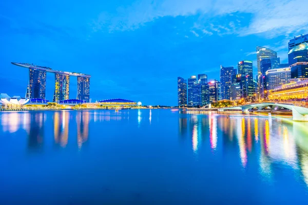 Singapura, 20 de janeiro de 2019: belo edifício de arquitetura skyscra — Fotografia de Stock