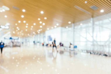 Soyut bulanıklık ve Havaalanı yolcu trans için terminal defocused