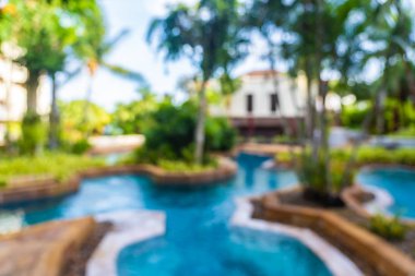 Soyut bulanıklık ve sıcak güzel açık yüzme havuzu bulanıklaştırma