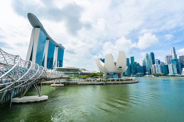 Singapura, 21 de janeiro de 2019: belo edifício de arquitetura skyscra — Fotografia de Stock