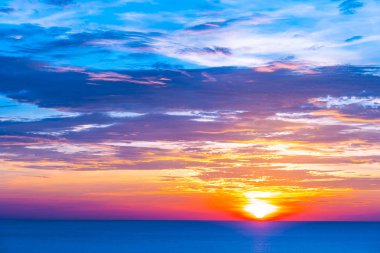 SUNR 'de deniz plajının güzel açık tropikal doğa manzara