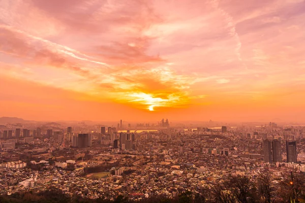 Hermoso paisaje y paisaje urbano de la ciudad de Seúl — Foto de Stock