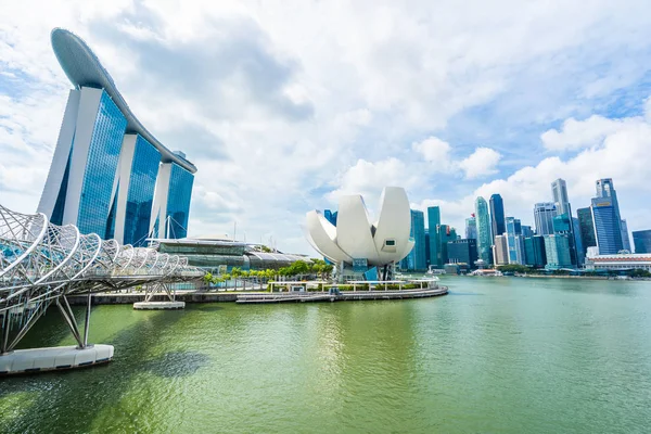 Singapur, 21 ene 2019: Hermoso edificio de arquitectura rascacielos — Foto de Stock