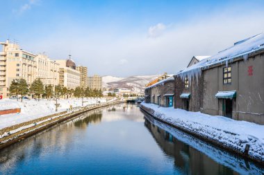 Güzel manzara ve kışın Otaru kanal Nehri'nin cityscape