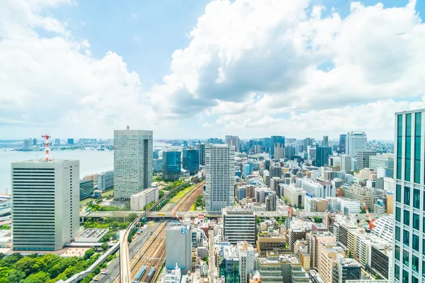 Hermoso edificio de arquitectura en tokyo skyline de la ciudad — Foto de Stock