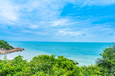 Samui Adası etrafında güzel açık tropikal plaj deniz ile Co