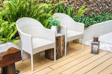 Boş sandalye dekorasyon açık veranda