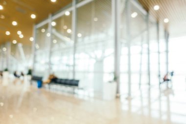 Soyut bulanıklık ve Havaalanı yolcu trans için terminal defocused