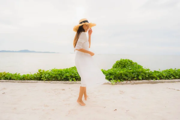 Portrait beautiful asian woman wear hat with smile happy leisure — Stock Photo, Image