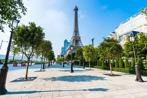 China, Macao - 10 de septiembre de 2018 - Hermosa torre eiffel landma — Foto de Stock