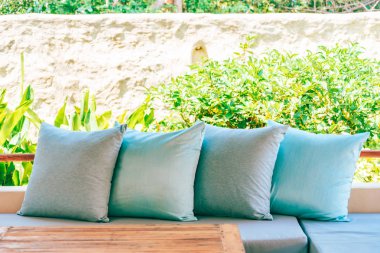 Kanepe sandalye dekorasyon açık veranda Bahçe Manzaralı yastık