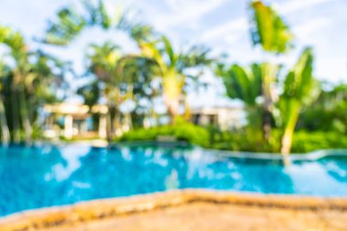 Soyut bulanıklık ve sıcak güzel açık yüzme havuzu bulanıklaştırma