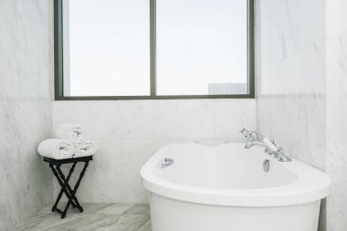 Güzel lüks beyaz küvet banyo iç dekorasyonda