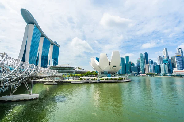 Singapura, 21 de janeiro de 2019: belo edifício de arquitetura skyscra — Fotografia de Stock