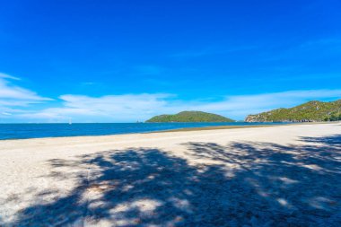 Deniz Okyanusu ve bea güzel açık tropikal doğa manzara