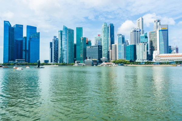 Singapura, 21 de janeiro de 2019: belo edifício de arquitetura skyscra — Fotografia de Stock