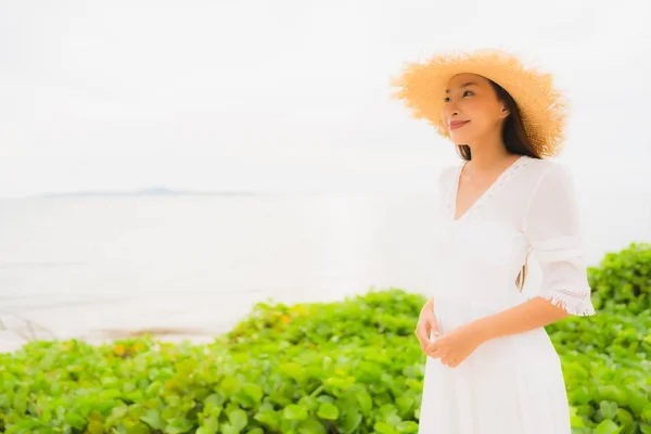 Portrait beautiful asian woman wear hat with smile happy leisure — Stock Photo, Image