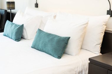 Güzel lüks ve konforlu yatak odası iç dekorasyon zekâ