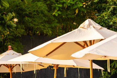 Yakın şemsiye dış dekorasyon