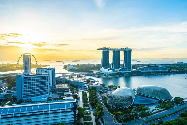 Vacker arkitektur byggnad yttre stadsbilden i Singapore — Stockfoto