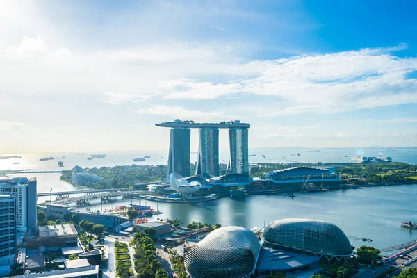 Hermoso edificio de arquitectura exterior paisaje urbano en Singapur —  Fotos de Stock