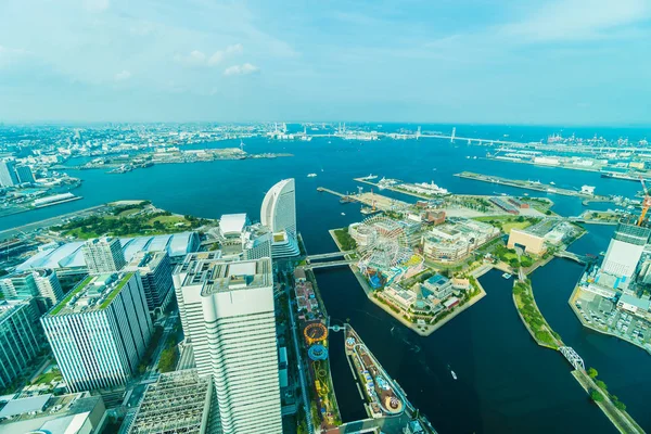 Prachtig gebouw en architectuur in de skyline van de stad van Yokohama — Stockfoto