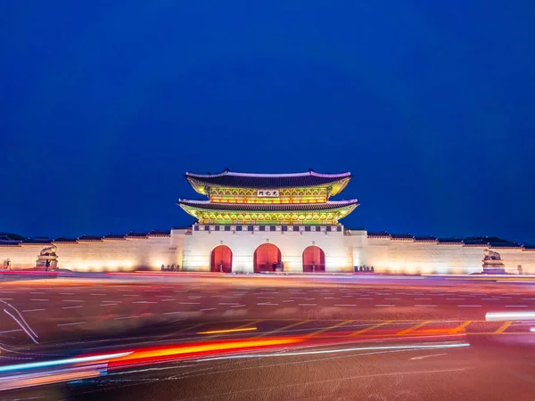 Belo edifício de arquitetura de palácio gyeongbokgung — Fotografia de Stock