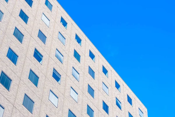 Vacker arkitektur kontorsaffären bygga med glas windo — Stockfoto