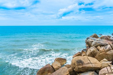 Samui Adası etrafında güzel açık tropikal plaj deniz ile Co