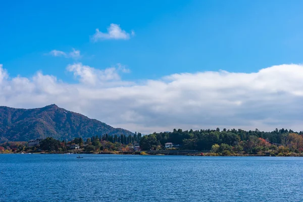 日本山梨湖周围美丽的风景 — 图库照片