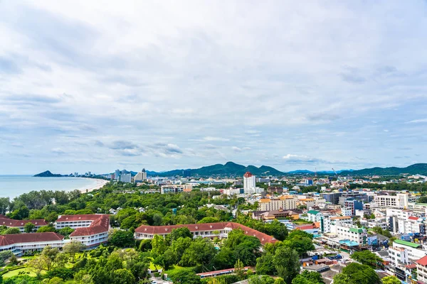 Hermoso paisaje y paisaje urbano en hua hin ciudad alrededor de oce mar — Foto de Stock