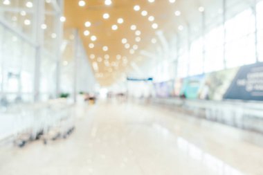 Soyut bulanıklık ve Havaalanı yolcu trans için terminal defocused