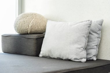 Kanepe dekorasyon yastık