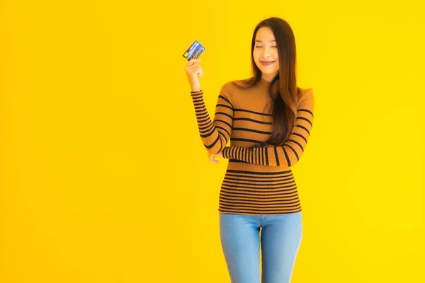 Porträt Schöne Junge Asiatische Frau Verwenden Smartphone Oder Handy Mit — Stockfoto